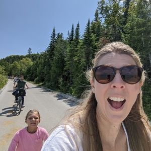 Meet your Posher, Jennifer